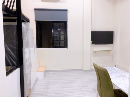 Căn hộ duplex, full nội thất, gác cao, ngay bệnh viện Tân Hưng, ĐH Tôn Đức Thắng, RMIT, LOTTE, 40m2