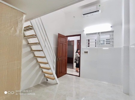 Căn hộ duplex, full nội thất, cửa sổ thoáng gần ĐH Tôn Đức Thắng, Lotte, RMIT, chợ Tân Quy, 40m2