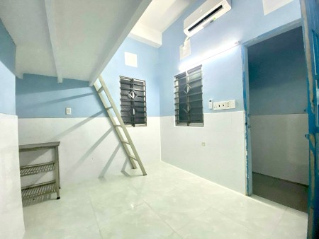 Phòng trọ gần Hoàng Hoa Thám, máy lạnh - phòng rộng, 25m2