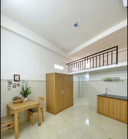 Phòng trọ có gác gần công viên Hoàng Văn Thụ Tân Bình, 35m2