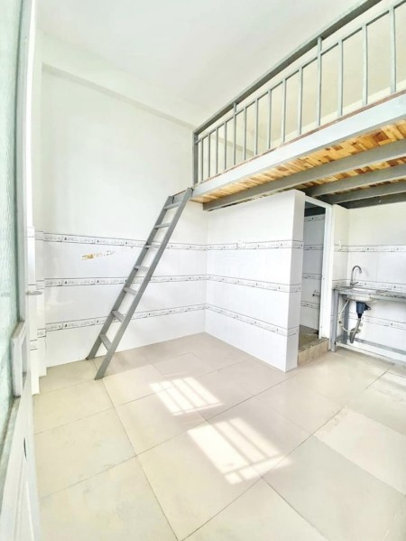 Trống 2 phòng , ngay khu công nghiệp Tân Bình, 25m2