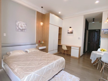 Căn hộ cao cấp, full nội thất, cửa sổ thoáng, gần Etown Tân Bình, 30m2