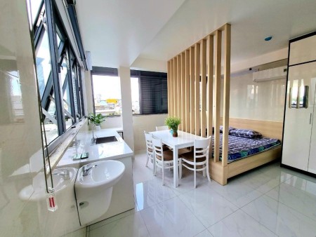 Căn hộ dịch vụ studio ở Quận 7, sạch sẽ, tinh tươm, với giá siêu ưu đãi, 30m2
