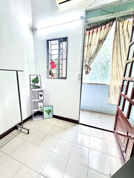 Trống sẵn 1p 2tr8 ngay Đại học Công Nghiệp và VLU CS3, 30m2