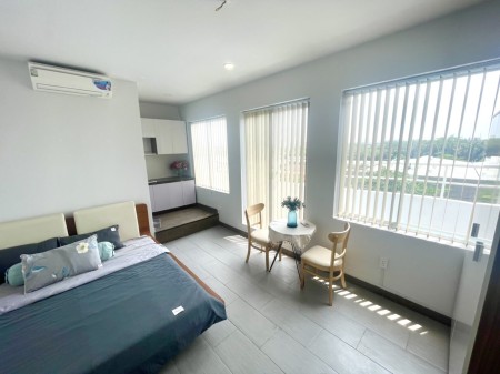 Căn hộ studio, cửa sổ to thoáng mát, 30m2