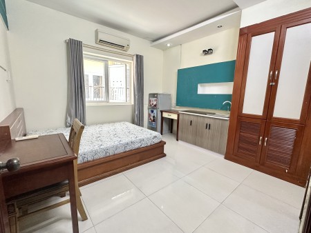 Studio Full Nội Thất, Cửa Sổ Ngoài Trời, Siêu Thoáng Mát Ngay Tân Phong KDC Ven Sông Q7, 30m2