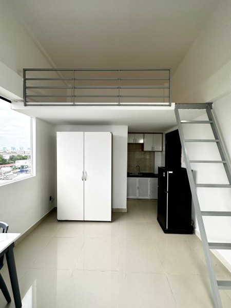 Duplex ban công cửa sổ lớn gần Đại học Tài Chính, 27m2