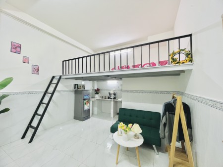 Duplex rộng thoáng gần Mũi Tàu Cộng Hoà, phường 14, Tân Bình, 25m2