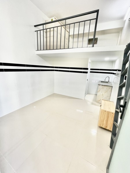 Trống sẵn căn hỗ full nội thất, máy lạnh, 35m2