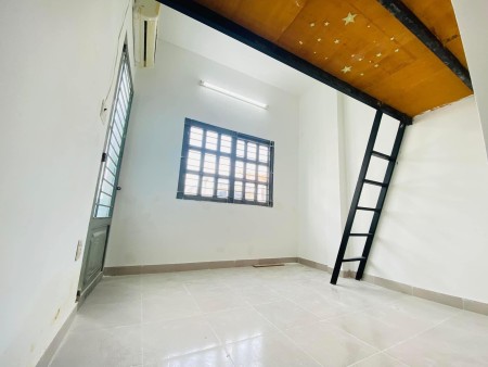 Chính chủ cho thuê phòng trọ giá rẻ ngay Chợ Hoàng Hoa Thám, Lotte Mart Cộng Hòa giá từ 3 triệu, 30m2