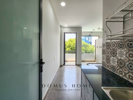 Hot Hot cho thuê căn hộ 1pn bancol cửa sổ rộng thoáng mát nằm ngay trung tâm quận 7, gần lotte, tdtu, 40m2