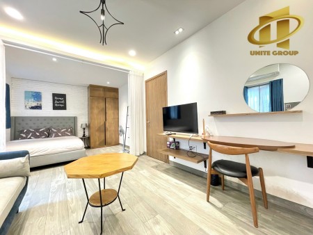 Căn hộ bancon cửa sổ full nội thất Phú Thuận Q7 gần kcx, cầu tân thuận,…, 30m2