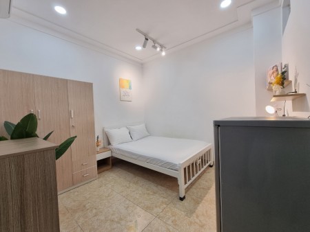 Căn hộ dịch vụ gần với Lotte, Đh TDT, RMIT trong trung tâm quận 7, 28m2