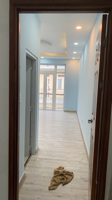 Studio bancon nội thất cơ bản ngay Huỳnh Tấn Phát q7, 30m2