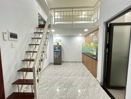 Căn hộ dịch vụ gần với Lotte, Đh TDT, RMIT trong trung tâm quận 7, 35m2