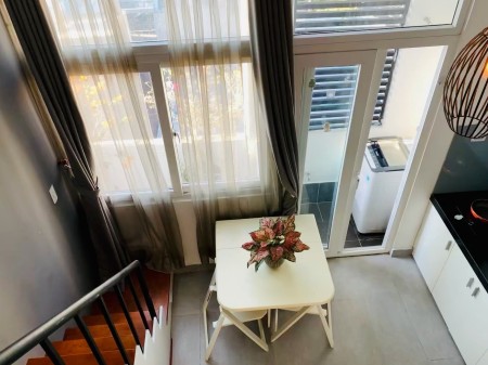 Căn hộ duplex có ban công tại quận 7, 30m2