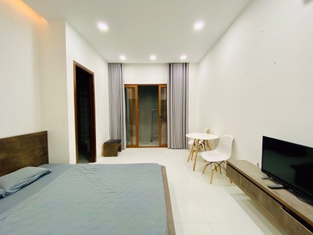 Căn hộ 1 phòng ngủ full nội thất rộng 45m2 sạch sẽ thoáng mát nằm gần KCX Tân Thuận Q7, 45m2