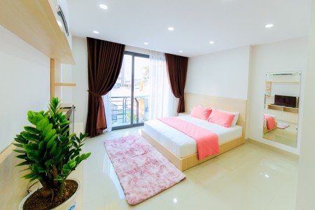 Trống studio ban công thoáng, view chill Quận 1 gần ĐH Văn Lang cs1, gần phố đi bộ Bùi Viện, 35m2