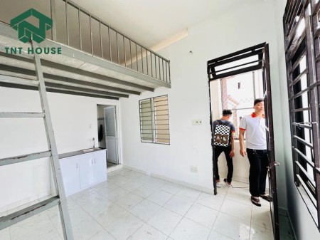 Trọ cho thuê có gác, cửa sổ thoáng, quạt, ngay khu quân đội, đường Nguyễn Quang Bích - F13 - TB, 25m2