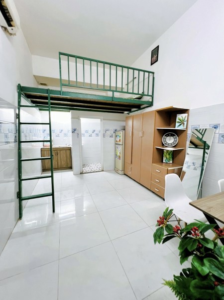Phòng trọ cho thuê có gác, full nt cửa sổ thoáng ngay đường Vườn Lài, 28m2