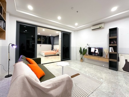 Căn Hộ 1 Phòng ngủ 60m2, ban công, FULL nội thất, Máy giặt riêng, 60m2