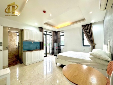 Phòng ban công cửa sổ ngay khu siêu đô thị Phú Mỹ Hưng, 25m2