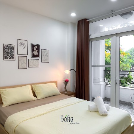 Trống sẵn 1PN ban công Quận 1 gần bờ kè Hoàng Sa, Trường Sa, gần bệnh viện Mắt Sài Gòn, 35m2