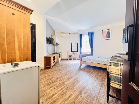 Cho thuê Studio cửa sổ lớn tại P.4 Tân Bình ngay công viên Hoàng Văn Thụ, 35m2