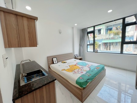 Trống Sẵn Căn Hộ Nội Thất Mới Có Cửa Sổ Lớn Thoáng Mát Q.Tân Bình, 30m2