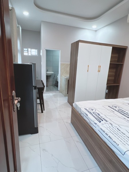 Studio cửa sổ full nội thất máy giặt riêng ngay KCX Tân Thuận, 20m2