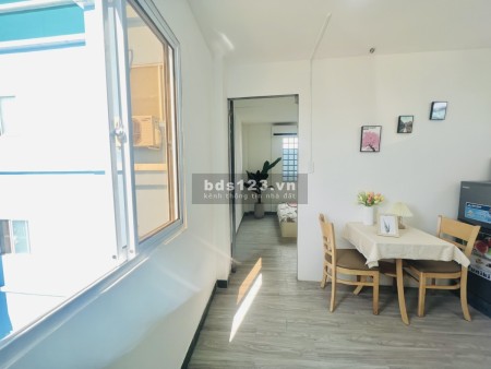Chính chủ cho thuê CHDV FULL nội thất giá rẻ gần Etown Cộng Hòa Tân Bình, 30m2