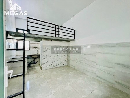 Phòng trọ có gác giá rẻ ngay chợ Hoàng Hoa Thám, Trường Chinh Cộng Hòa, 30m2
