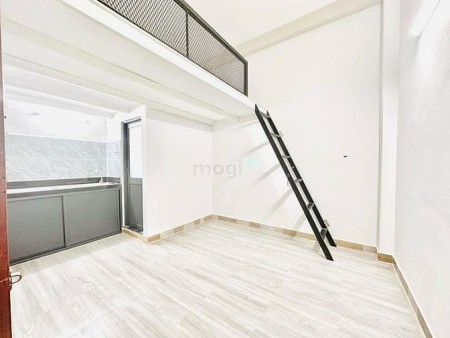 Phòng trọ giá rẻ có gác cao ở Trường Chinh Tân Bình, 25m2