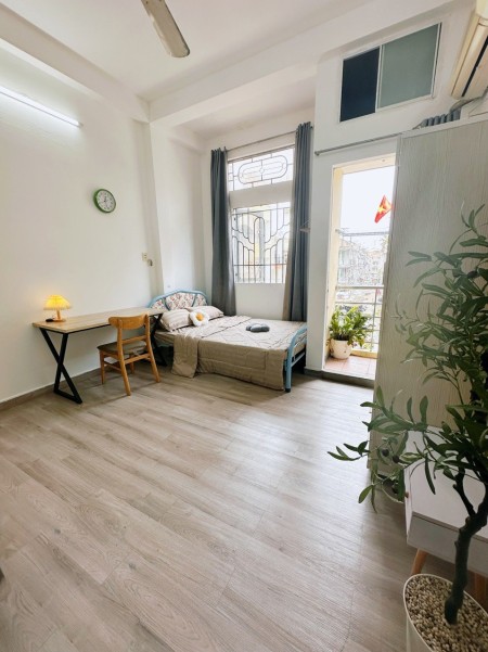 Trống sẵn Studio full nội thất, Ban công, Quận 3, gần Vòng xoay Lý Thái Tổ, gần Đh Văn Hiến, 30m2