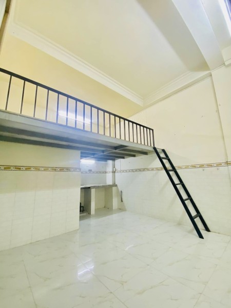 PHÒNG TRỌ CÓ GÁC - MÁY LẠNH GẦN ÂU CƠ, TÂN BÌNH, 25m2
