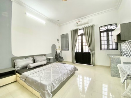 SALE Phòng Ban Công- Nguyễn Trọng Lội Tân Bình Gần Sân Bay, 40m2