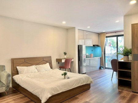 Trống sẵn Studio full nội thất, Ban công, Quận 1, gần Công viên Lê Văn Tám, gần Trường Sa Hoàng Sa, 30m2