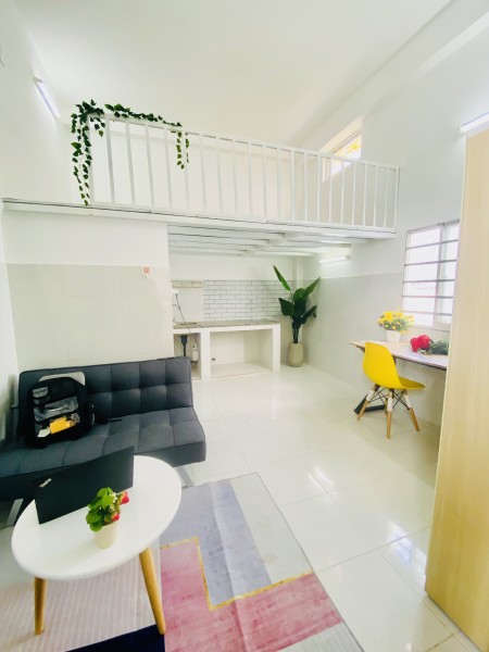 Trống phòng cuối phường 13, Tân Bình có máy lạnh và free 2 xe, 30m2
