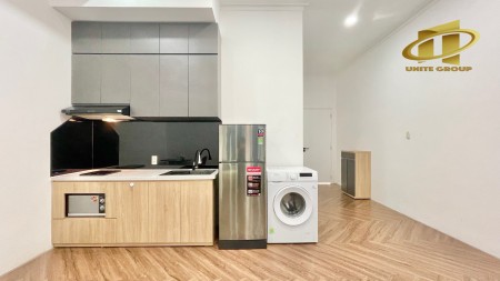 Căn Hộ 1PN - Ban công siêu rộng đầy đủ nội thất từ A-Z, 45m2