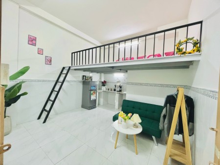 Trống phòng có gác cao giá rẻ gần ĐH Công Thương - ĐH Văn Hiến, 28m2