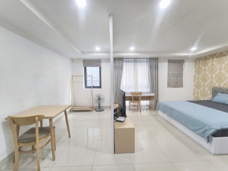 CĂN HỘ STUDIO Có Bancon Cửa Sổ lớn tại Phú Mỹ Hưng, 35m2