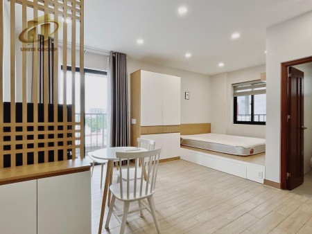 Studio bancon ở Mai Văn Vĩnh Q7 gần với Lotte Mart, 30m2