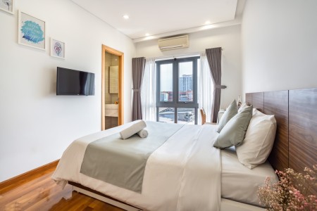Trống lại studio cửa sổ rộng, Q1 gần ĐH. Văn Lang cs1, ngay Trần Đình Xu, Trần Hưng Đạo, 30m2