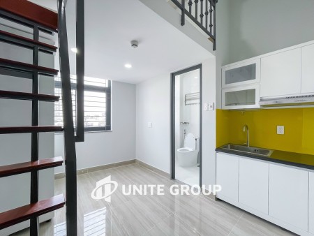 Căn Hộ Gác Cửa Sổ Thoáng ngay Lê Thị Chợ Q7 gần cầu Phú Mỹ, 35m2