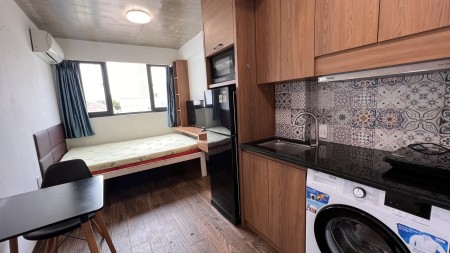 STUDIO cửa sổ máy giặt riêng ngay chợ Tân Mỹ Q7, 20m2