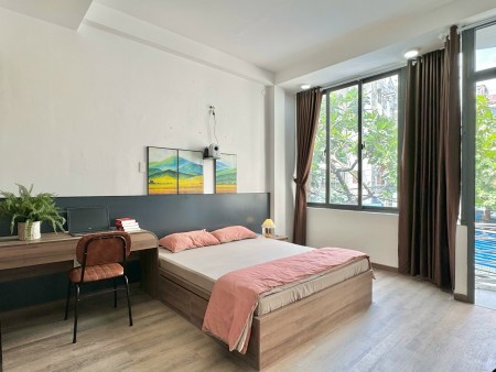 Cực phẩm studio đầy đủ nội thất có cửa sổ và ban công siêu thoáng mát giữa lòng Q1, 35m2