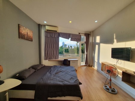 Sẵn Studio full nội thất, Cửa sổ, Quận 3, gần Chùa Pháp Hoa, gần Công viên Lê Văn Tám, 25m2