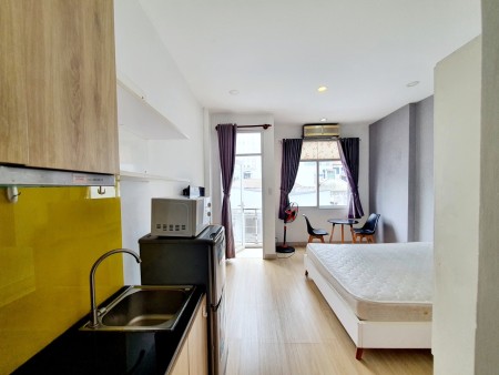 Studio Hoàng Sa Q3 Cửa Sổ, Ban Công Rộng, Full NT, 35m2