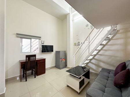 TRỐNG SẴN DUPLEX CỬA SỔ ĐẦY ĐỦ NỘI THẤT KẾ BÊN CẦU KÊNH TẺ, LOTTE Q7, 30m2