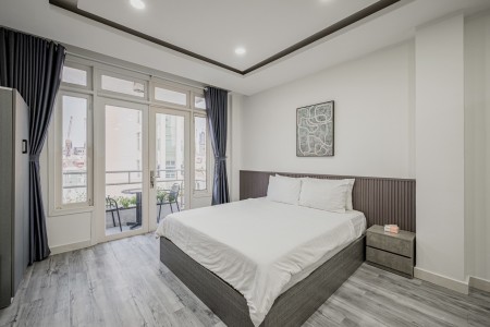 Sẵn Studio full nội thất, Ban công, Quận 1, gần bờ kè Hoàng Sa, gần Công viên Lê Văn Tám, 30m2